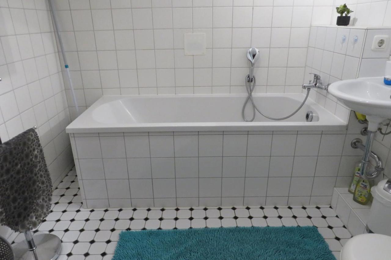 Ein Badezimmer in der Unterkunft Ferienwohnung mit Terrasse in Schellhorn